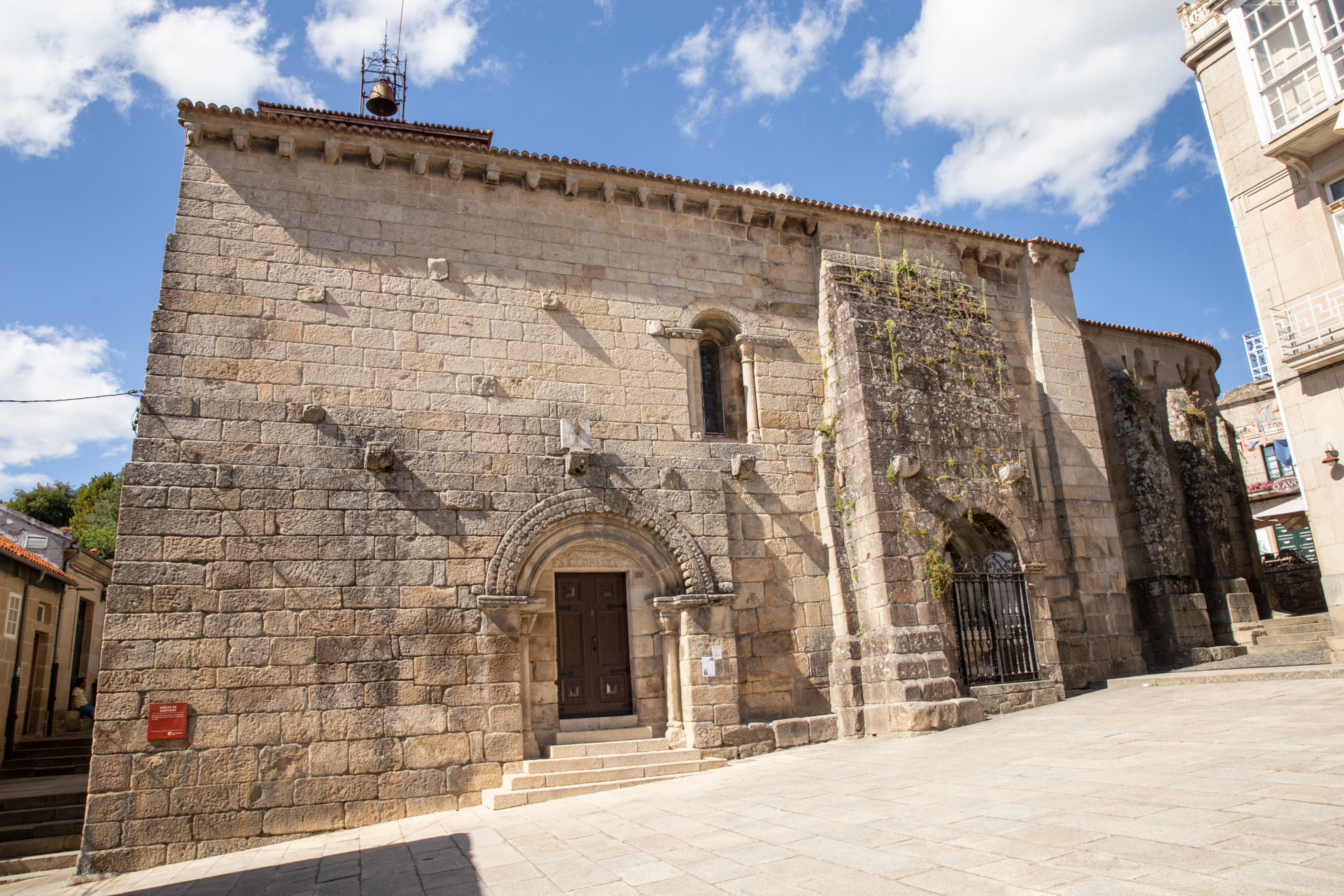 Iglesias románicas del casco histórico de Allariz: Iglesia de Santiago