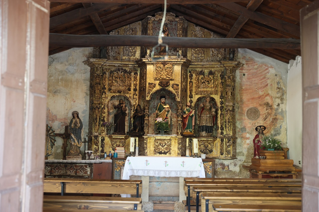 Iglesia de San Xés de Francelos